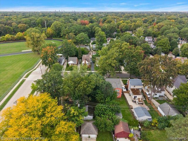 836 Edgewood Drive, Royal Oak, MI 48067