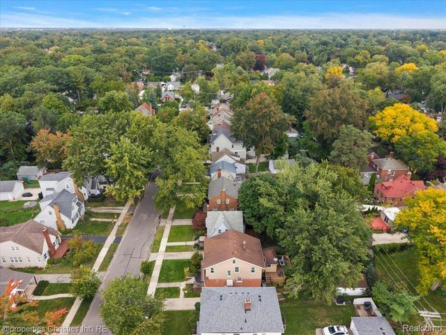 836 Edgewood Drive, Royal Oak, MI 48067