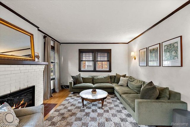 836 Edgewood Drive, Royal Oak, MI 48067