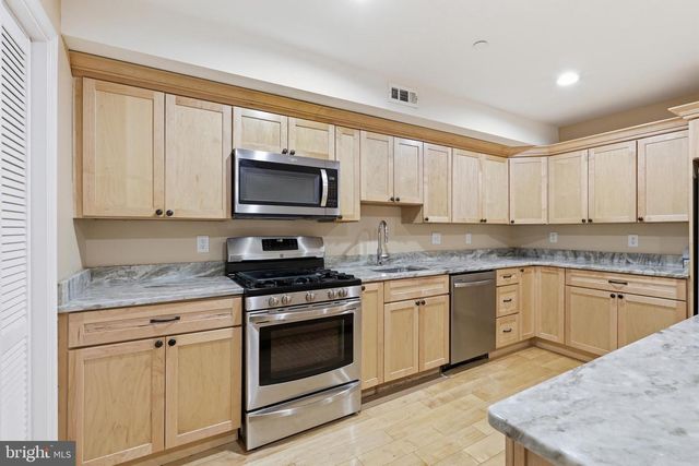 206 MORGAN ST NW, Washington, DC 20001