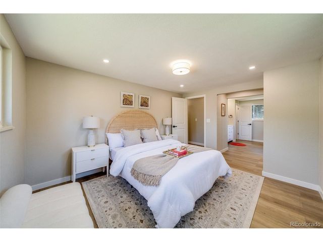 1528 Lamplighter Dr, Longmont, CO 80504