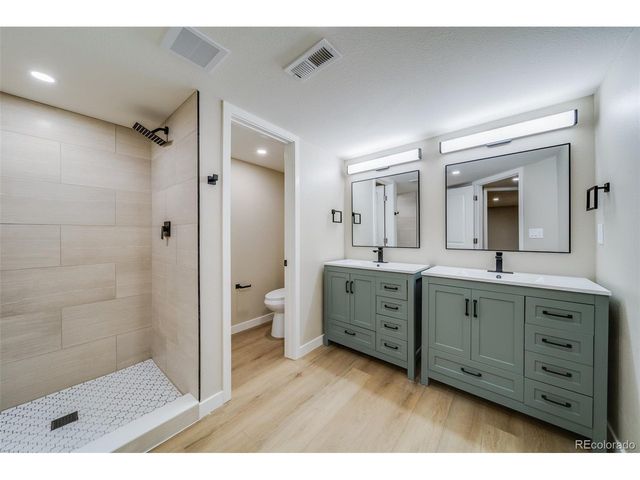 1528 Lamplighter Dr, Longmont, CO 80504