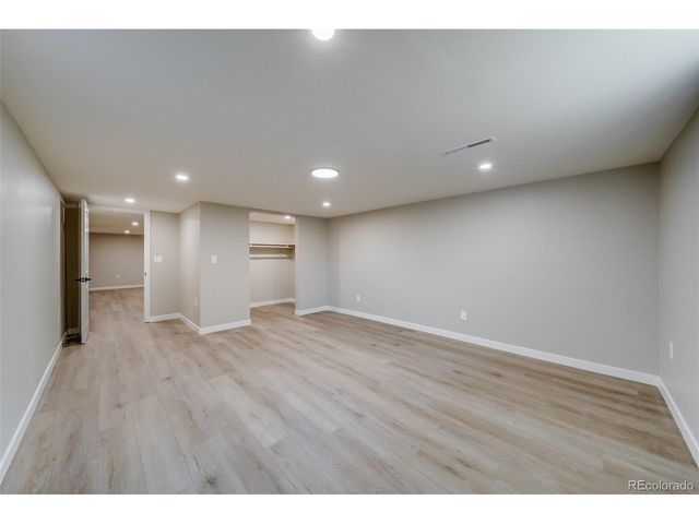 1528 Lamplighter Dr, Longmont, CO 80504