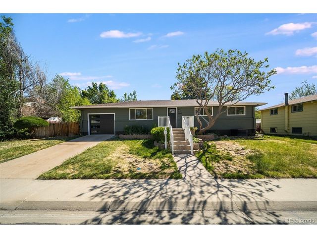 1528 Lamplighter Dr, Longmont, CO 80504