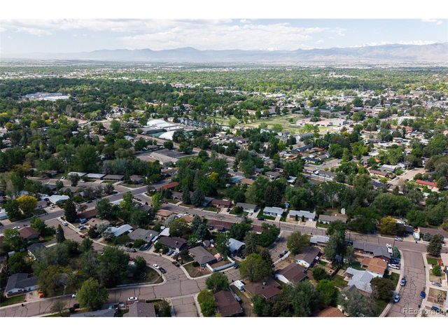 1528 Lamplighter Dr, Longmont, CO 80504