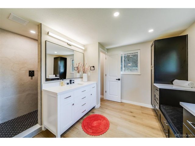 1528 Lamplighter Dr, Longmont, CO 80504