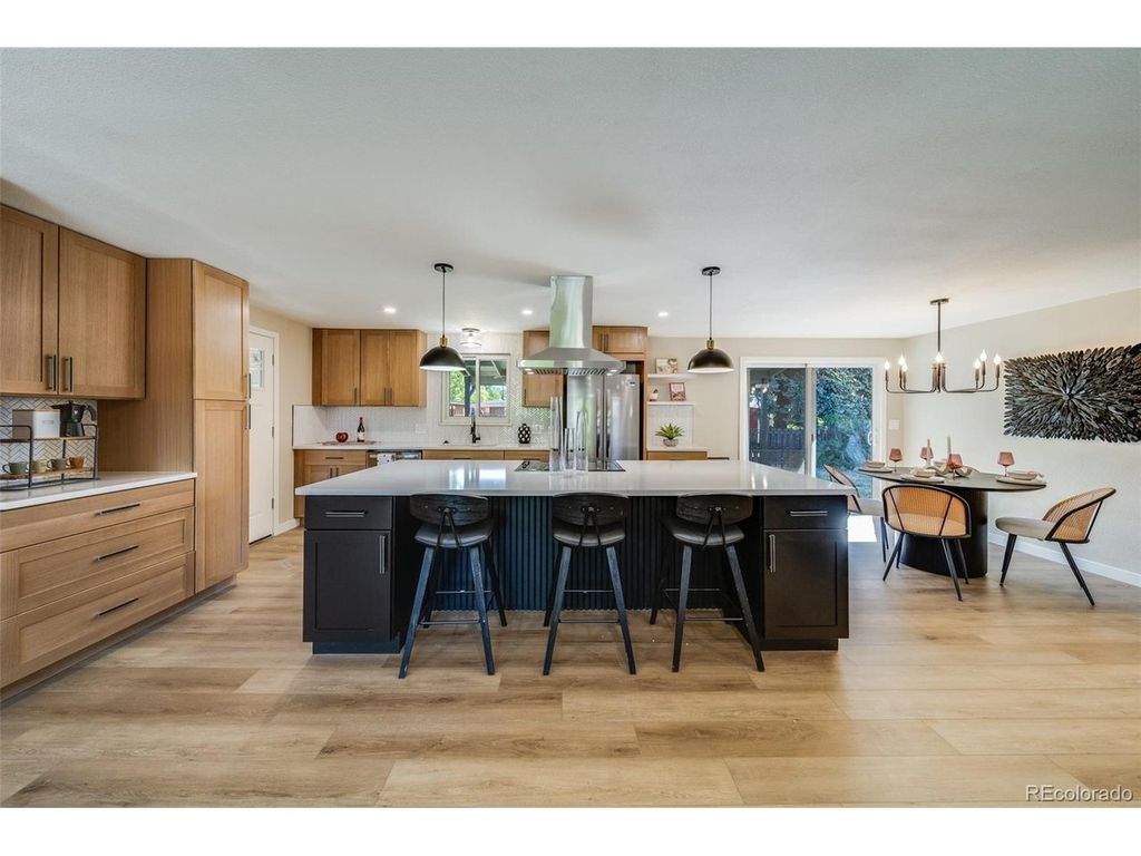 1528 Lamplighter Dr, Longmont, CO 80504