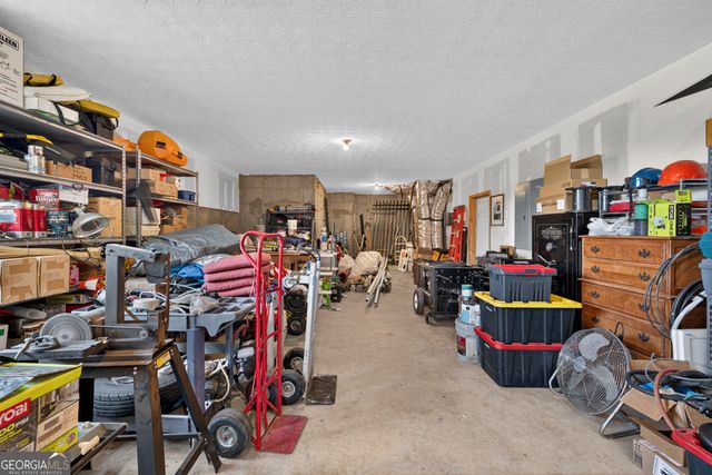 1200 Woodlawn Road, Mansfield, GA 30055