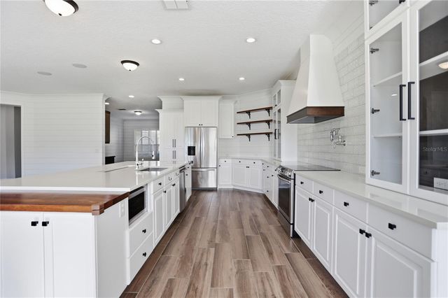 8 WINTERS LANDING DRIVE, Oakland, FL 34787