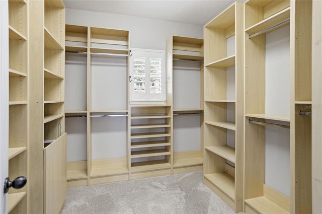 8 WINTERS LANDING DRIVE, Oakland, FL 34787