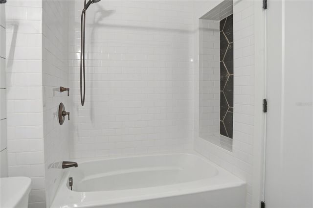 8 WINTERS LANDING DRIVE, Oakland, FL 34787