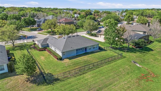 8 WINTERS LANDING DRIVE, Oakland, FL 34787