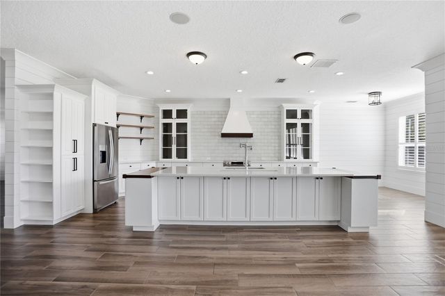 8 WINTERS LANDING DRIVE, Oakland, FL 34787