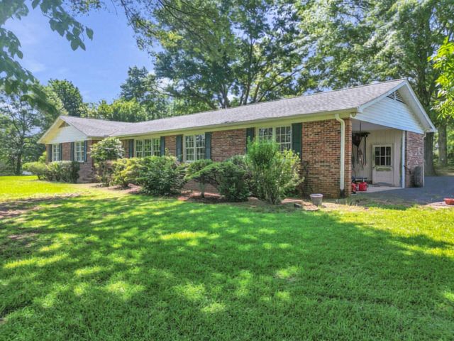 241 Rector Roads, Inman, SC 29349
