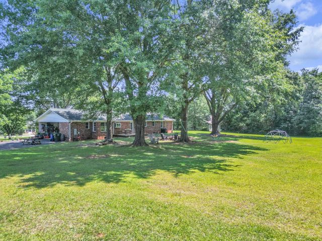 241 Rector Roads, Inman, SC 29349