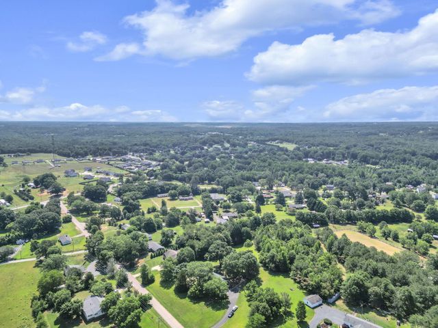 241 Rector Roads, Inman, SC 29349