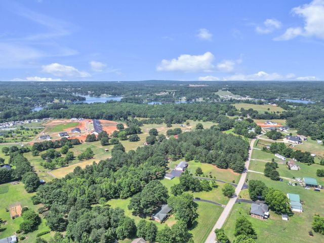 241 Rector Roads, Inman, SC 29349