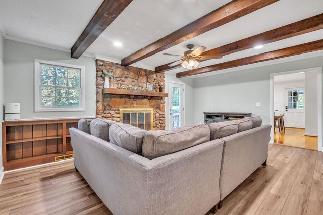 241 Rector Roads, Inman, SC 29349