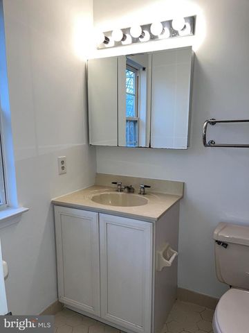 15 HALSTEAD PL, Princeton, NJ 08540
