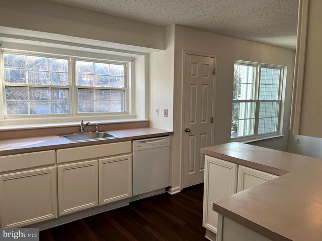 15 HALSTEAD PL, Princeton, NJ 08540