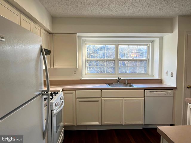 15 HALSTEAD PL, Princeton, NJ 08540