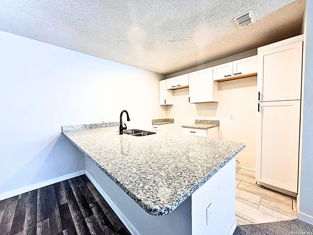 10527 Perrin Beitel Rd Apt D207, San Antonio, TX 78217