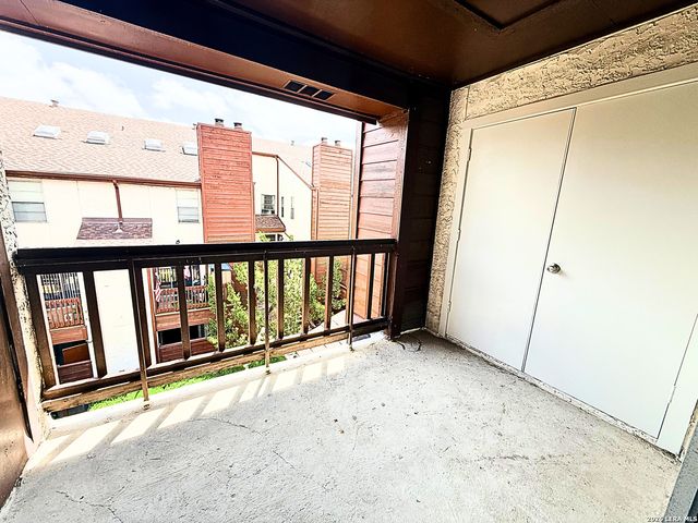 10527 Perrin Beitel Rd Apt D207, San Antonio, TX 78217