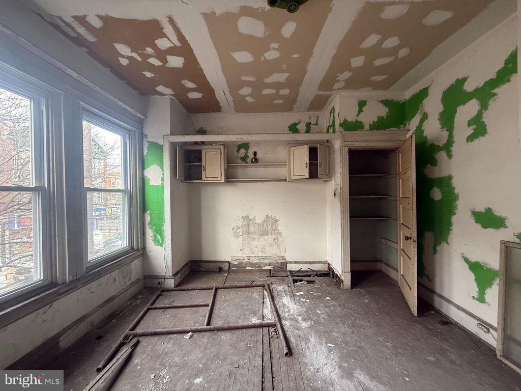 209 S 60TH ST, Philadelphia, PA 19139