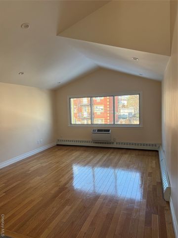 2228 Norton Avenue, Bronx, NY 10473