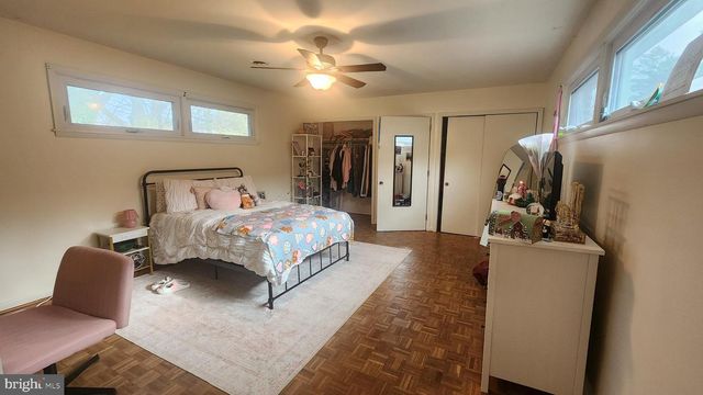 211 UNIVERSITY BLVD, Glassboro, NJ 08028