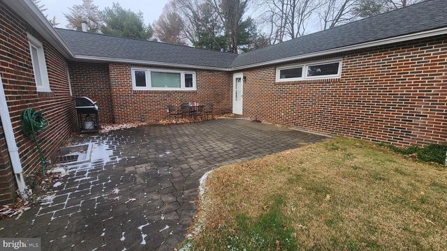 211 UNIVERSITY BLVD, Glassboro, NJ 08028