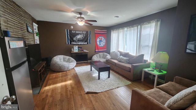 211 UNIVERSITY BLVD, Glassboro, NJ 08028