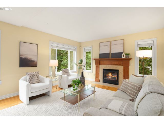 2636 Sw 64TH Pl, Portland, OR 97225