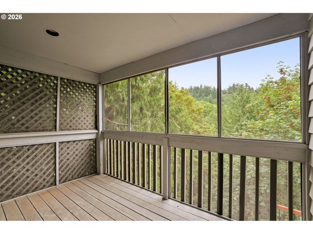 2636 Sw 64TH Pl, Portland, OR 97225