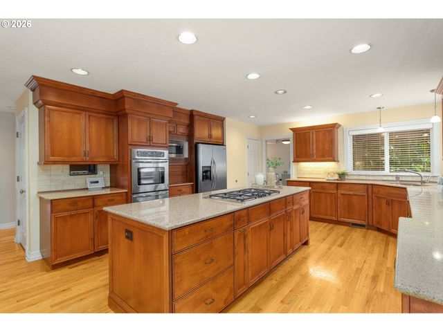 2636 Sw 64TH Pl, Portland, OR 97225