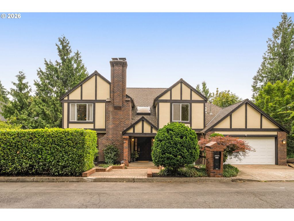 2636 Sw 64TH Pl, Portland, OR 97225