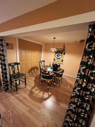 W253S10980 Hunters Run, Mukwonago, WI 53149