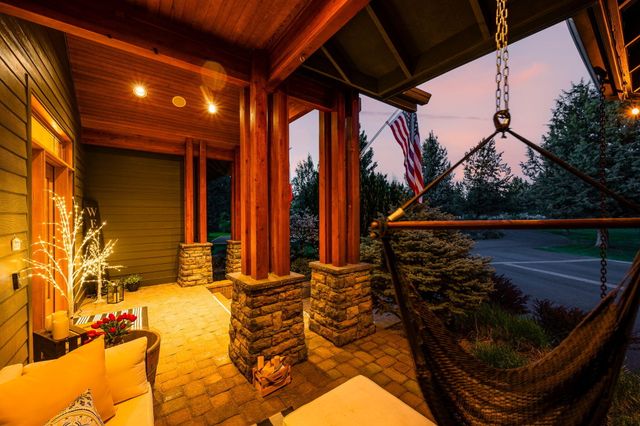 20960 Royal Oak Circle, Bend, OR 97701