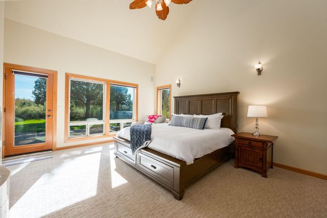 20960 Royal Oak Circle, Bend, OR 97701