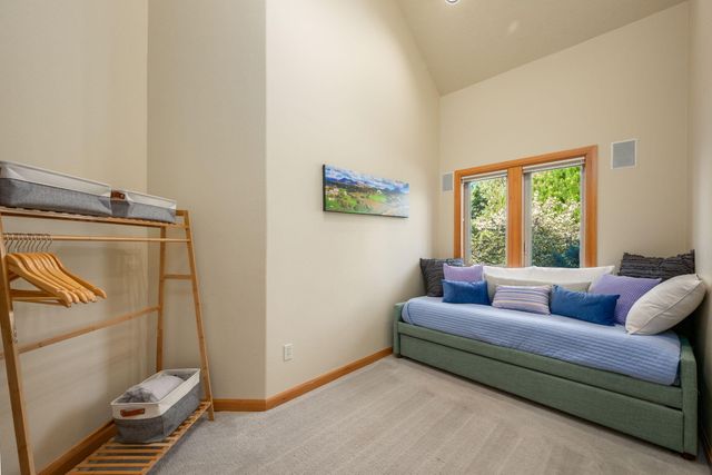 20960 Royal Oak Circle, Bend, OR 97701