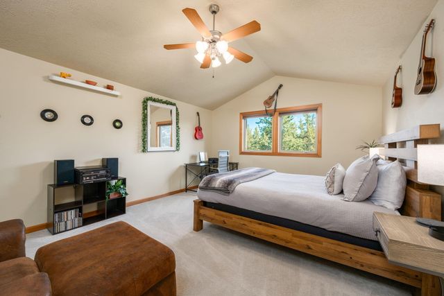 20960 Royal Oak Circle, Bend, OR 97701