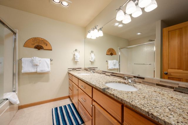 20960 Royal Oak Circle, Bend, OR 97701