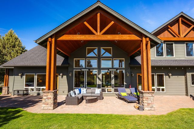 20960 Royal Oak Circle, Bend, OR 97701