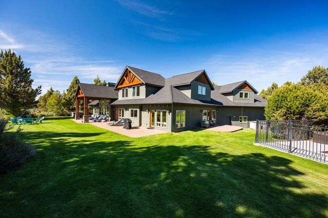 20960 Royal Oak Circle, Bend, OR 97701