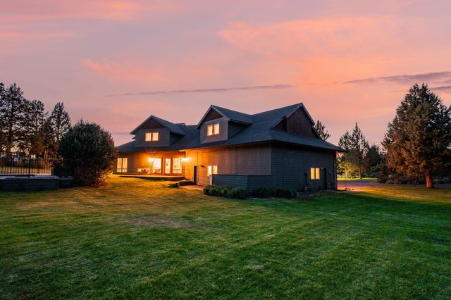 20960 Royal Oak Circle, Bend, OR 97701
