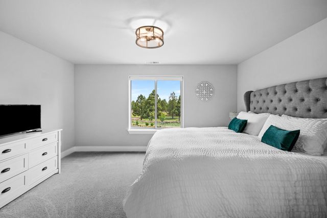 20960 Royal Oak Circle, Bend, OR 97701