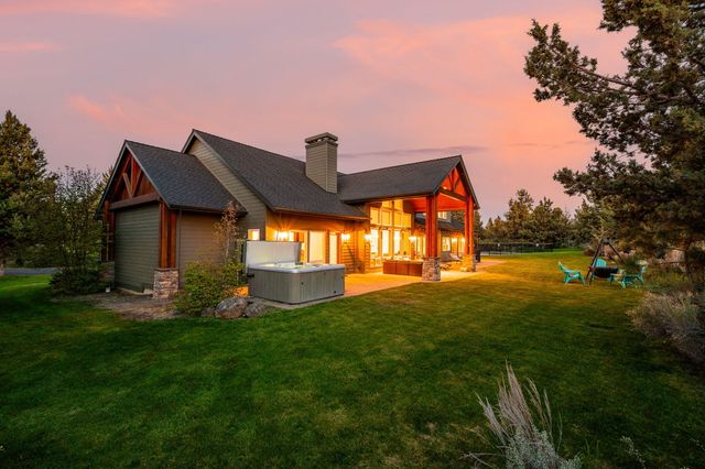 20960 Royal Oak Circle, Bend, OR 97701