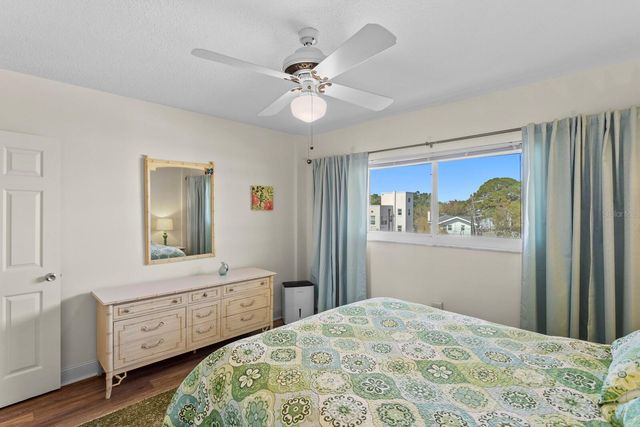 1200 N SHORE DRIVE NE 407, St Petersburg, FL 33701