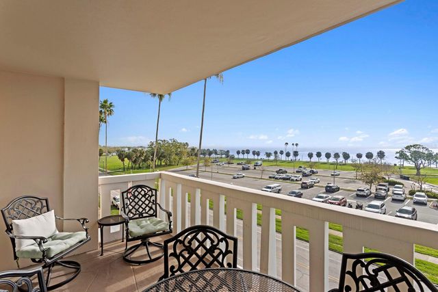 1200 N SHORE DRIVE NE 407, St Petersburg, FL 33701