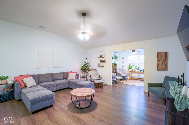 949 Borealis Drive, Franklin, IN 46131